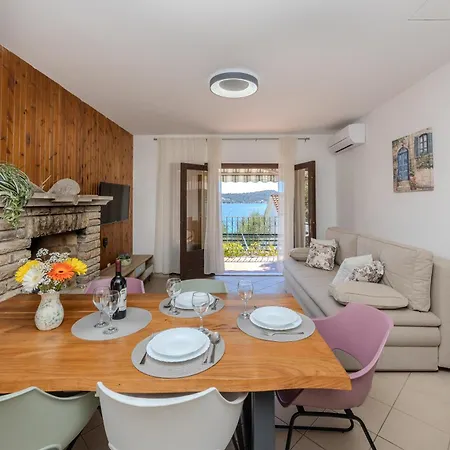 Kuca Za Odmor Ivanka Ferienhaus *